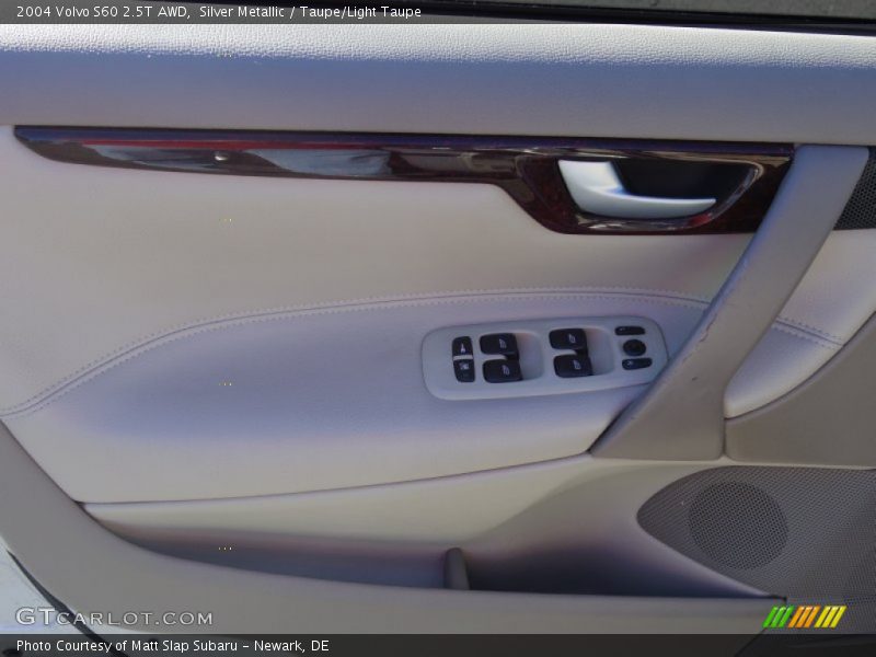 Silver Metallic / Taupe/Light Taupe 2004 Volvo S60 2.5T AWD