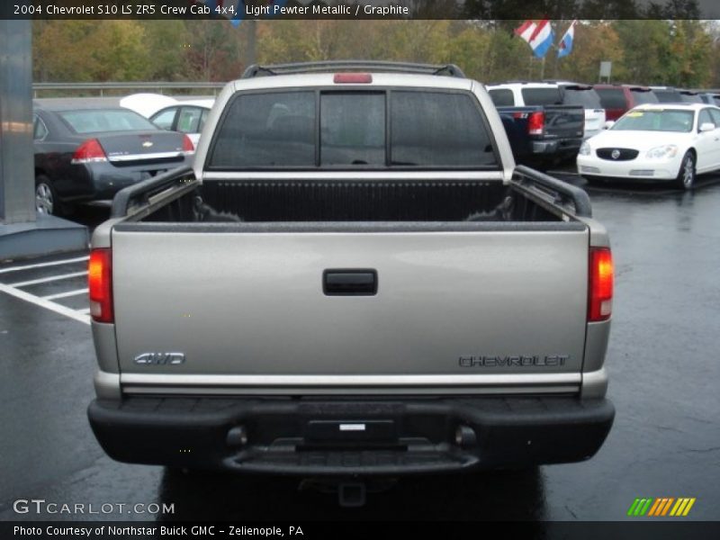 Light Pewter Metallic / Graphite 2004 Chevrolet S10 LS ZR5 Crew Cab 4x4