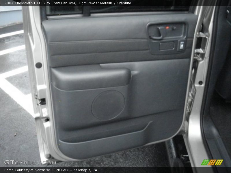 Light Pewter Metallic / Graphite 2004 Chevrolet S10 LS ZR5 Crew Cab 4x4