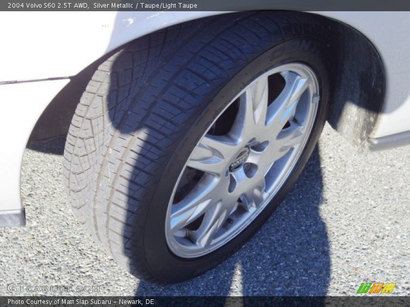 Silver Metallic / Taupe/Light Taupe 2004 Volvo S60 2.5T AWD