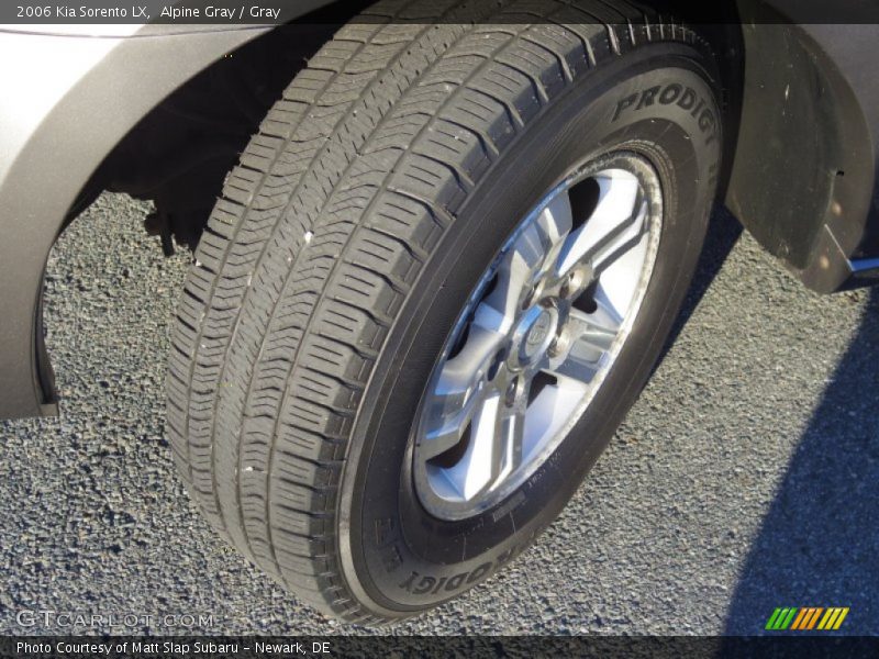 Alpine Gray / Gray 2006 Kia Sorento LX