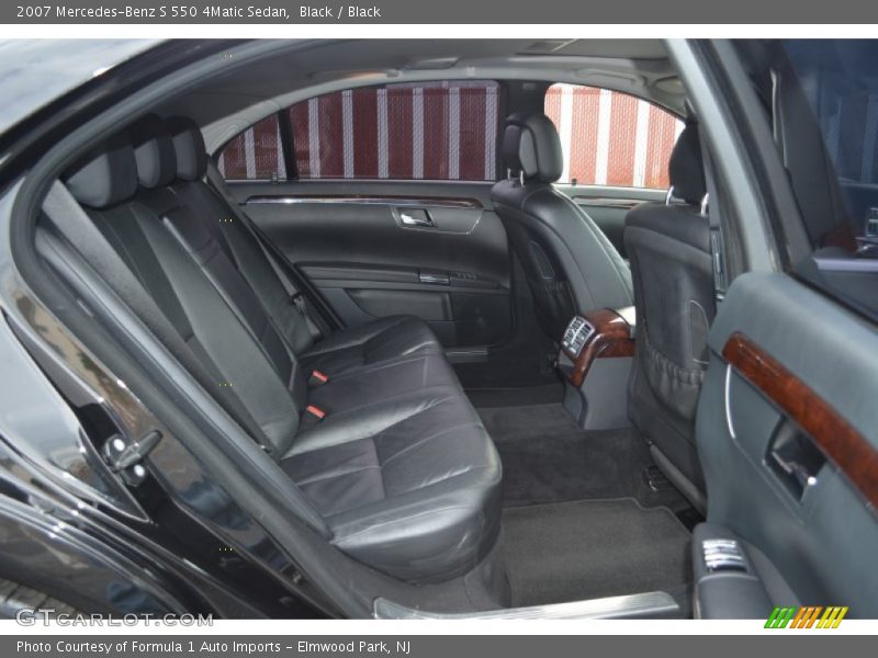 Black / Black 2007 Mercedes-Benz S 550 4Matic Sedan