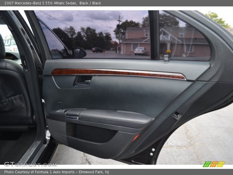 Black / Black 2007 Mercedes-Benz S 550 4Matic Sedan