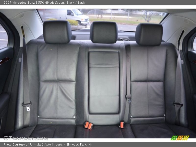 Black / Black 2007 Mercedes-Benz S 550 4Matic Sedan