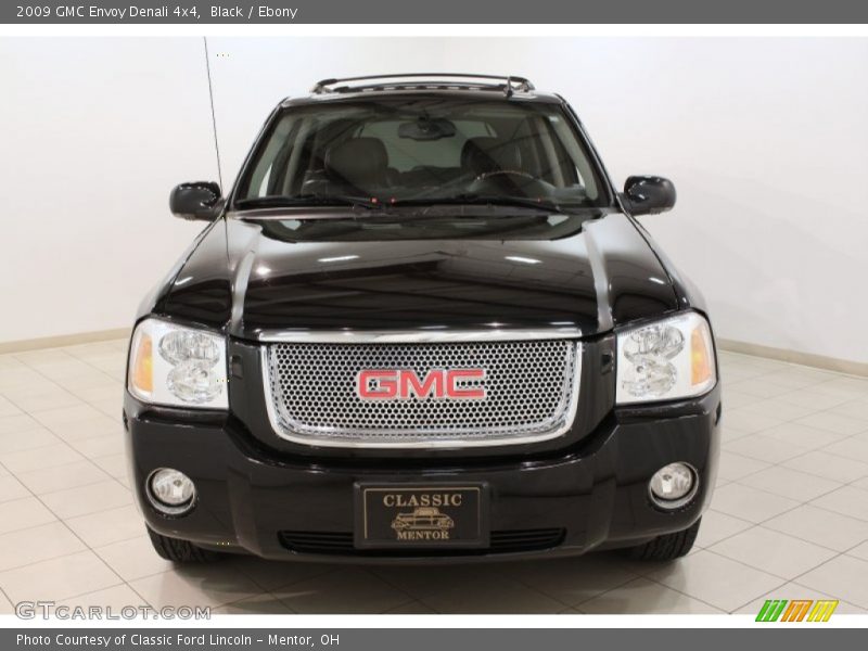 Black / Ebony 2009 GMC Envoy Denali 4x4