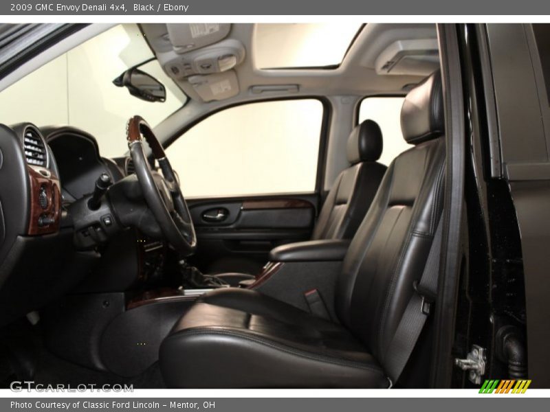 Black / Ebony 2009 GMC Envoy Denali 4x4