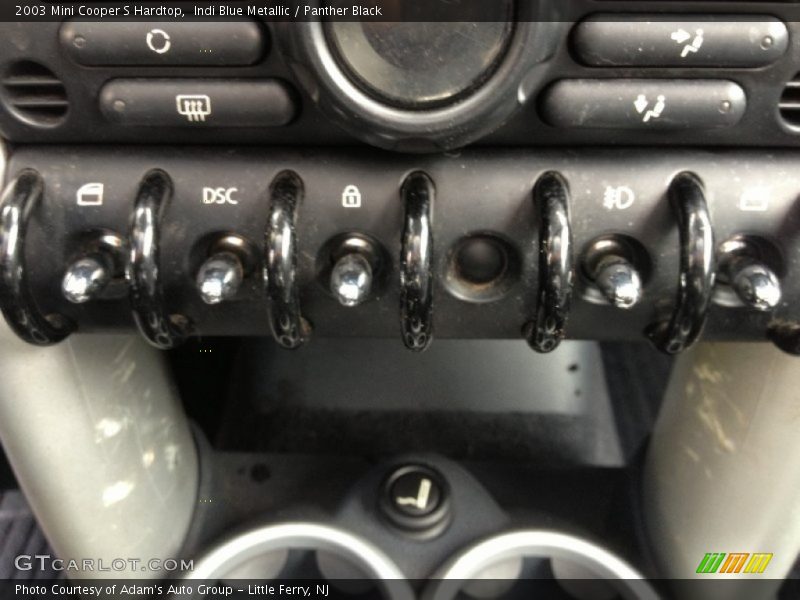 Controls of 2003 Cooper S Hardtop