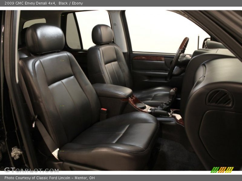  2009 Envoy Denali 4x4 Ebony Interior