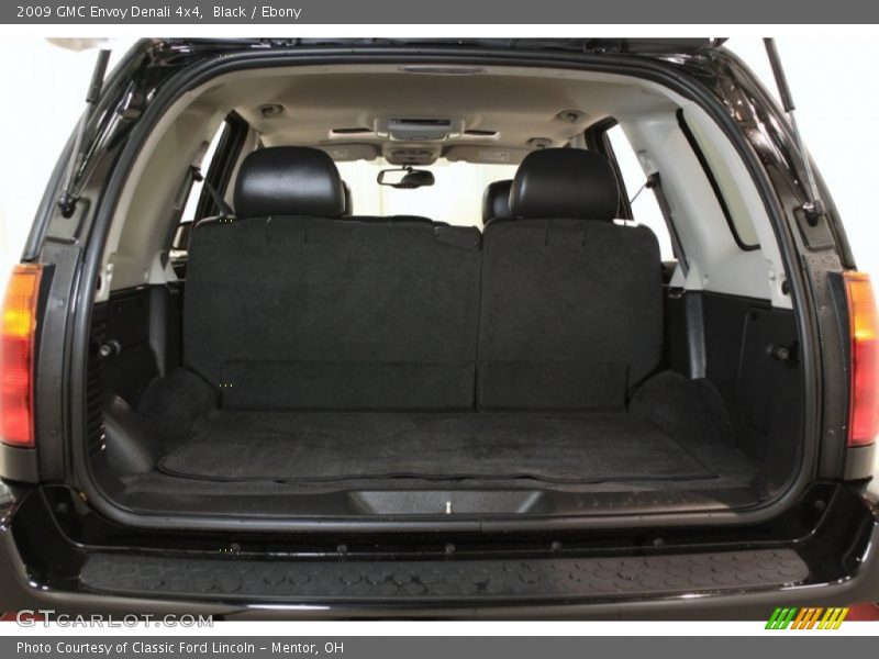  2009 Envoy Denali 4x4 Trunk