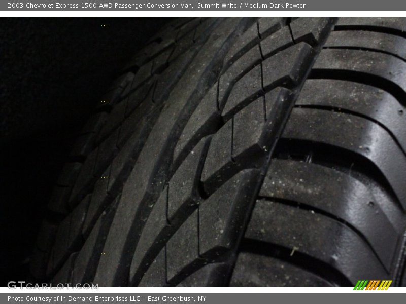 Summit White / Medium Dark Pewter 2003 Chevrolet Express 1500 AWD Passenger Conversion Van