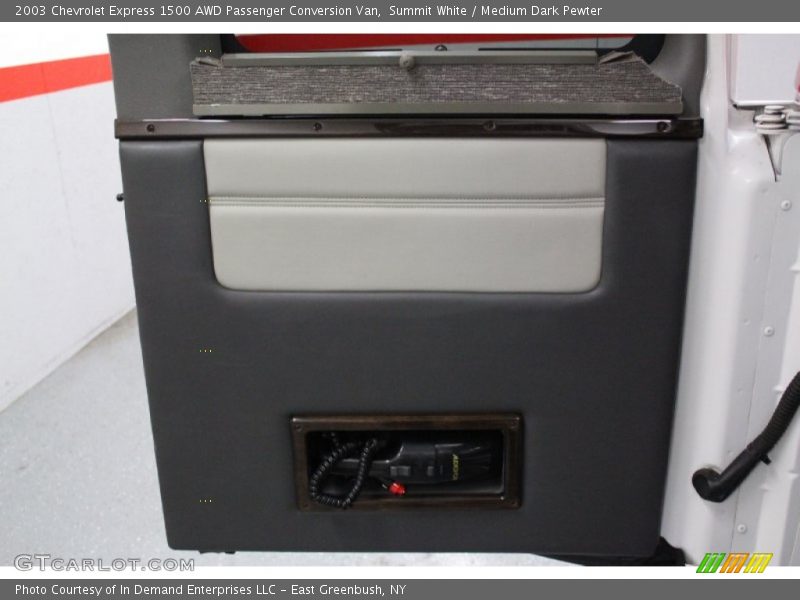 Summit White / Medium Dark Pewter 2003 Chevrolet Express 1500 AWD Passenger Conversion Van