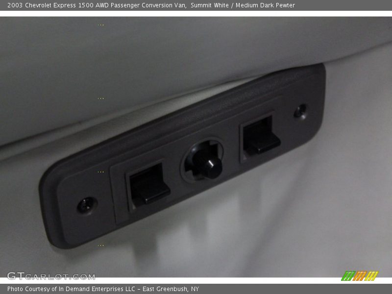 Summit White / Medium Dark Pewter 2003 Chevrolet Express 1500 AWD Passenger Conversion Van