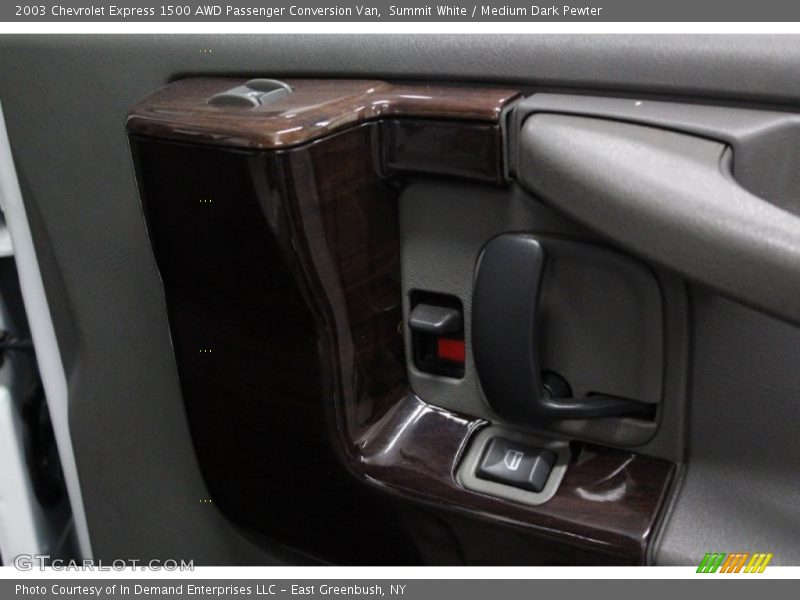 Summit White / Medium Dark Pewter 2003 Chevrolet Express 1500 AWD Passenger Conversion Van