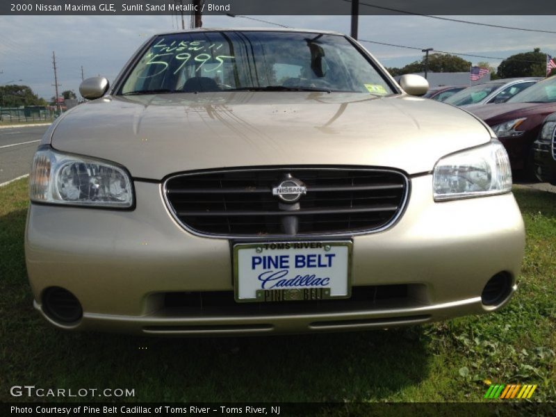 Sunlit Sand Metallic / Blond 2000 Nissan Maxima GLE
