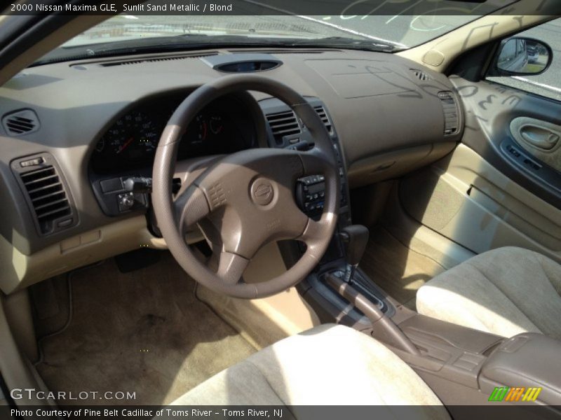 Sunlit Sand Metallic / Blond 2000 Nissan Maxima GLE