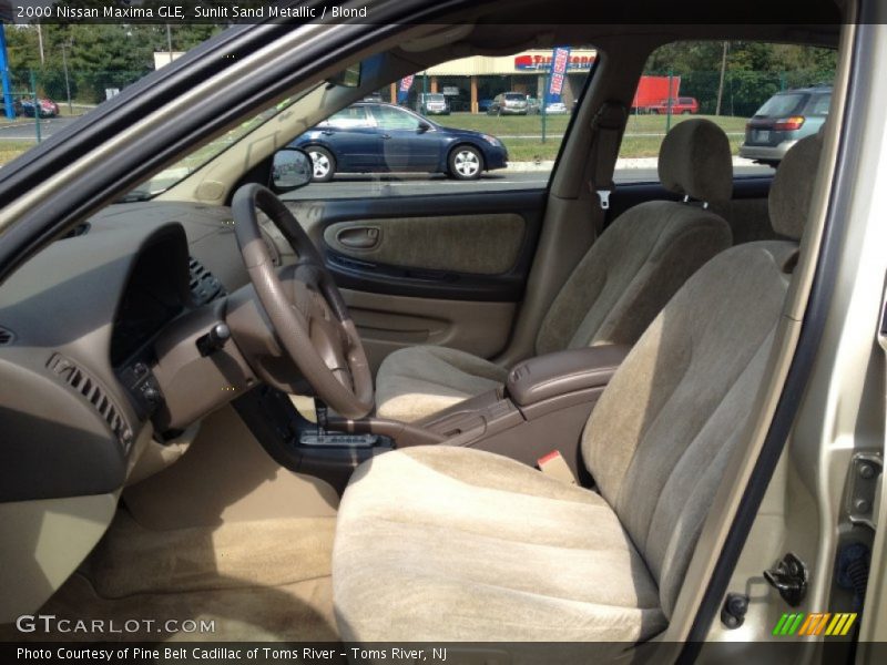 Sunlit Sand Metallic / Blond 2000 Nissan Maxima GLE