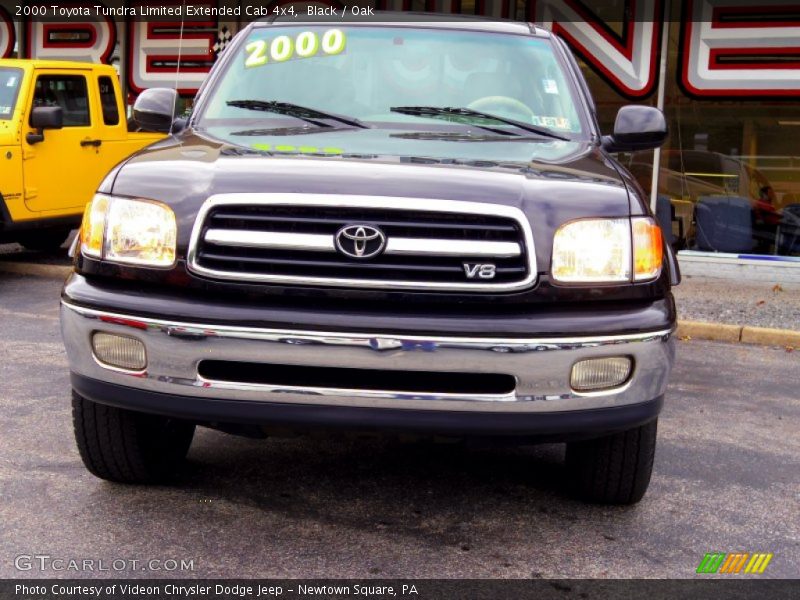 Black / Oak 2000 Toyota Tundra Limited Extended Cab 4x4