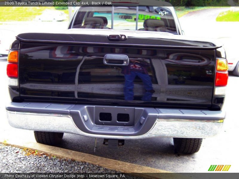 Black / Oak 2000 Toyota Tundra Limited Extended Cab 4x4