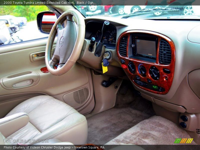 Black / Oak 2000 Toyota Tundra Limited Extended Cab 4x4