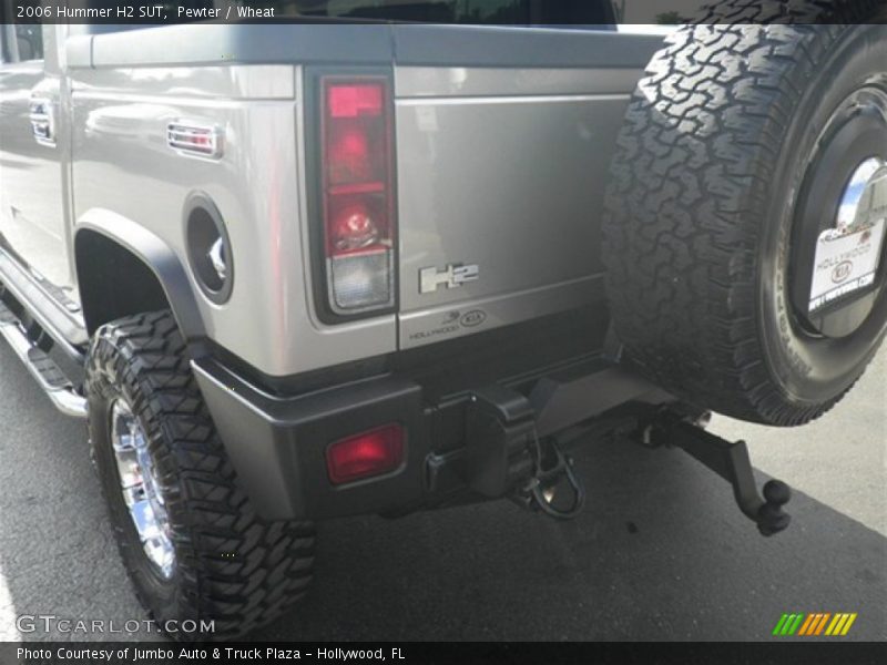 Pewter / Wheat 2006 Hummer H2 SUT