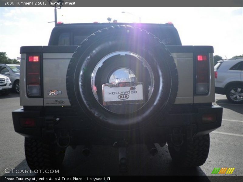 Pewter / Wheat 2006 Hummer H2 SUT