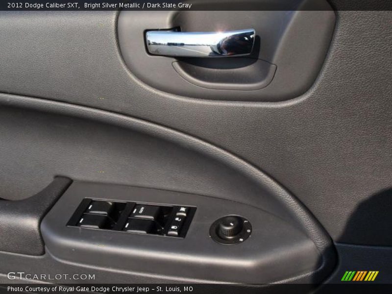 Bright Silver Metallic / Dark Slate Gray 2012 Dodge Caliber SXT