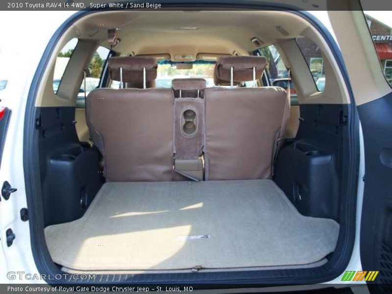 Super White / Sand Beige 2010 Toyota RAV4 I4 4WD