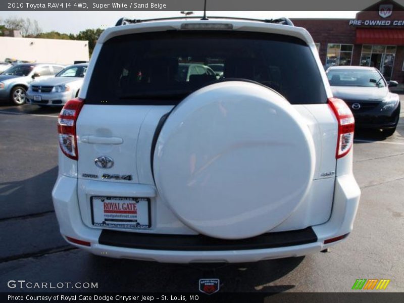 Super White / Sand Beige 2010 Toyota RAV4 I4 4WD