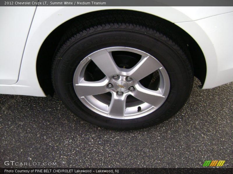 Summit White / Medium Titanium 2012 Chevrolet Cruze LT