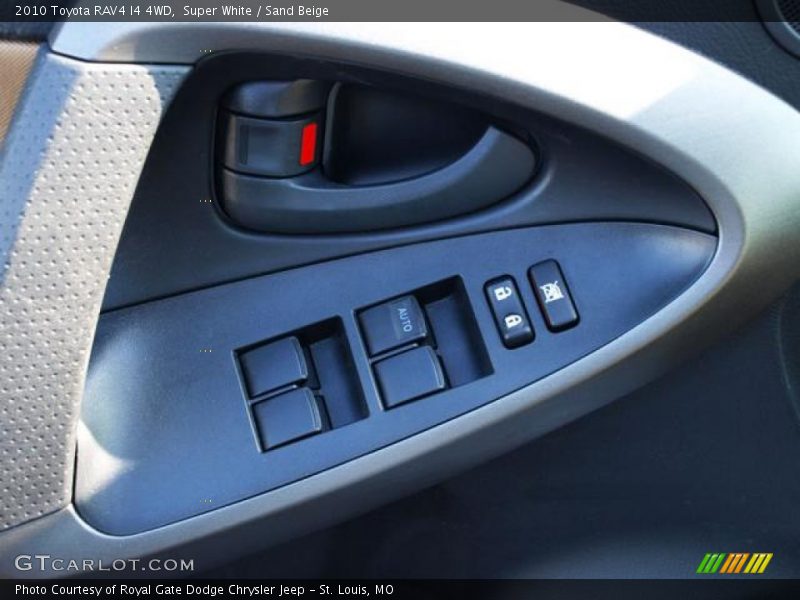 Super White / Sand Beige 2010 Toyota RAV4 I4 4WD