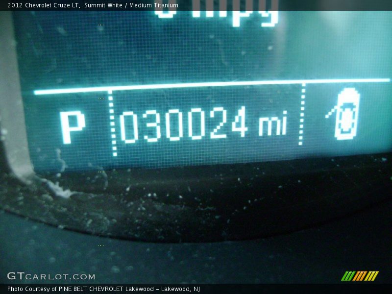 Summit White / Medium Titanium 2012 Chevrolet Cruze LT