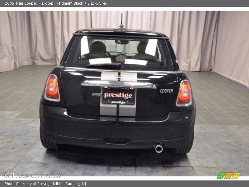 Midnight Black / Black/Grey 2009 Mini Cooper Hardtop