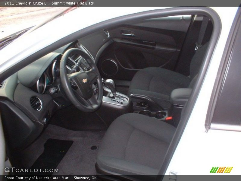 Summit White / Jet Black 2011 Chevrolet Cruze LT