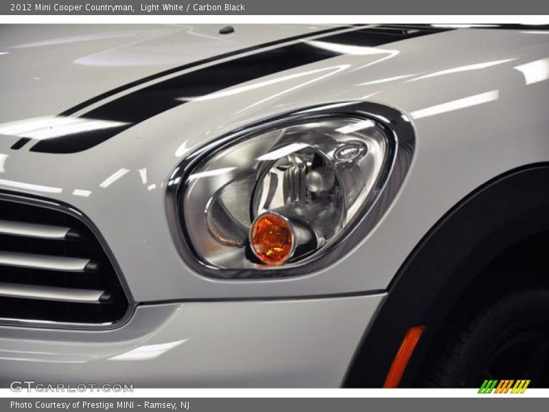 Light White / Carbon Black 2012 Mini Cooper Countryman