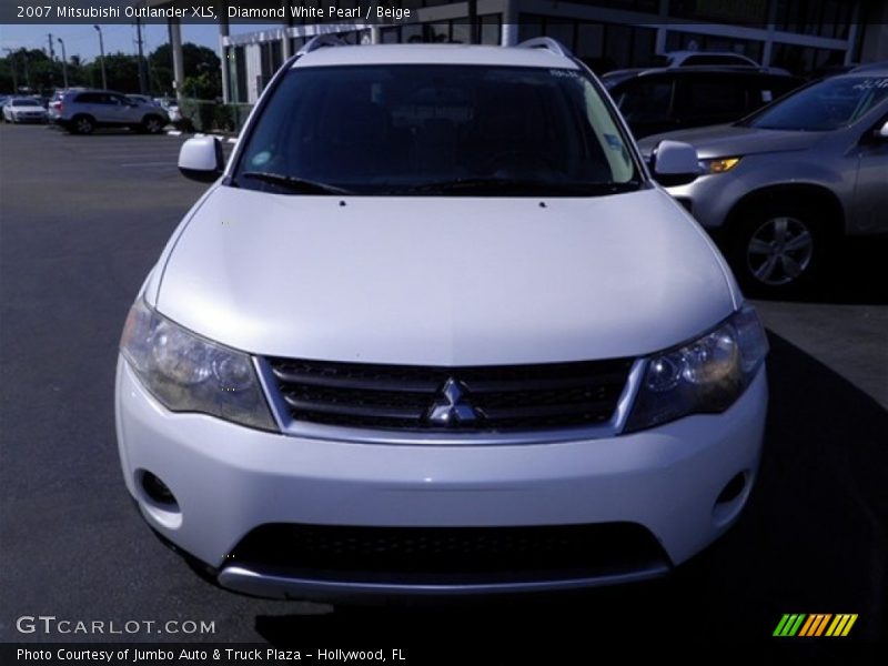 Diamond White Pearl / Beige 2007 Mitsubishi Outlander XLS