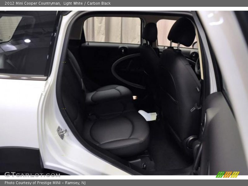 Light White / Carbon Black 2012 Mini Cooper Countryman