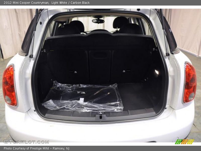 Light White / Carbon Black 2012 Mini Cooper Countryman