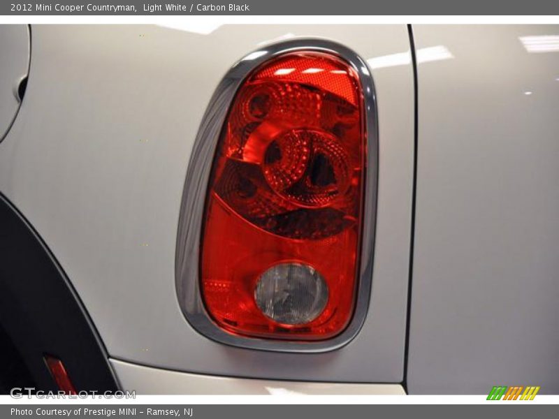 Light White / Carbon Black 2012 Mini Cooper Countryman