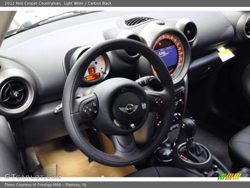 Light White / Carbon Black 2012 Mini Cooper Countryman