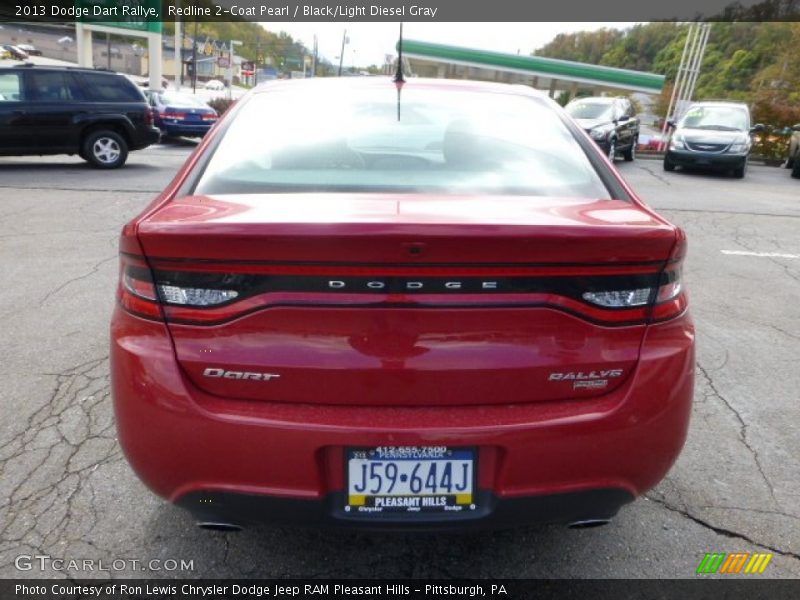 Redline 2-Coat Pearl / Black/Light Diesel Gray 2013 Dodge Dart Rallye