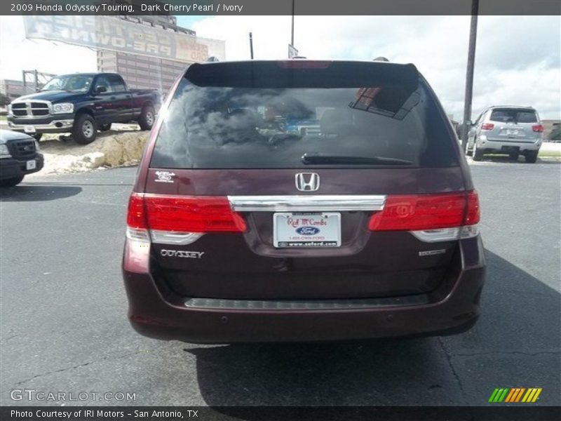 Dark Cherry Pearl / Ivory 2009 Honda Odyssey Touring