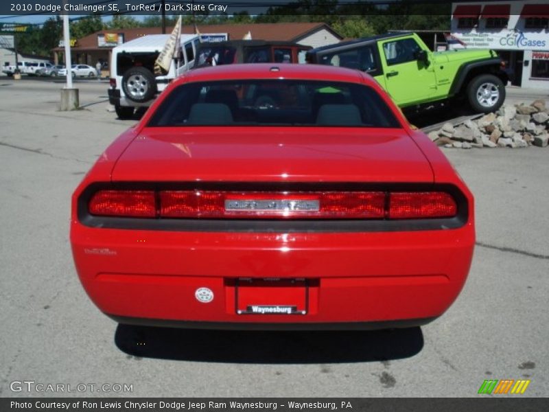 TorRed / Dark Slate Gray 2010 Dodge Challenger SE