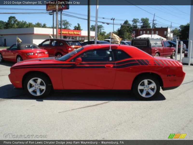 TorRed / Dark Slate Gray 2010 Dodge Challenger SE