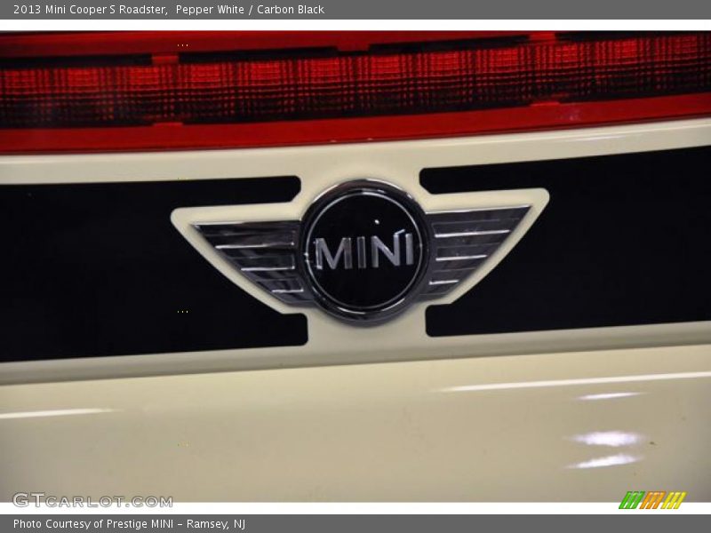 Pepper White / Carbon Black 2013 Mini Cooper S Roadster