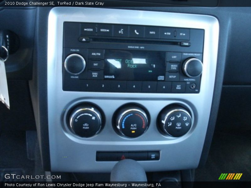 TorRed / Dark Slate Gray 2010 Dodge Challenger SE