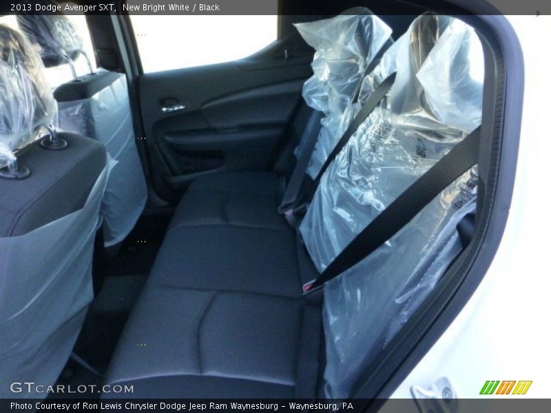 New Bright White / Black 2013 Dodge Avenger SXT