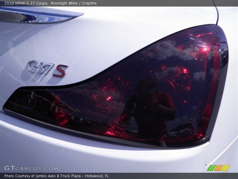 Moonlight White / Graphite 2010 Infiniti G 37 Coupe
