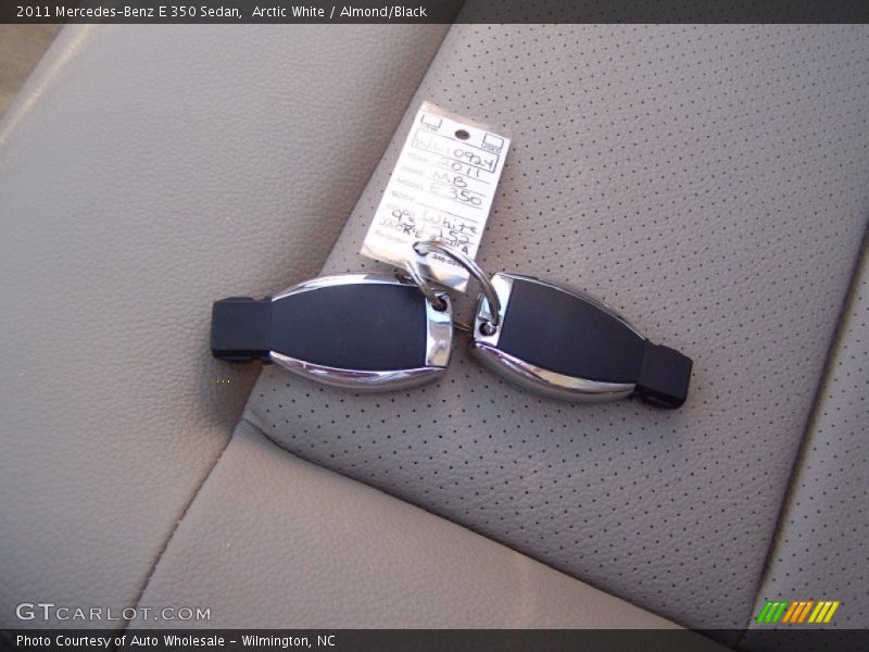 Arctic White / Almond/Black 2011 Mercedes-Benz E 350 Sedan