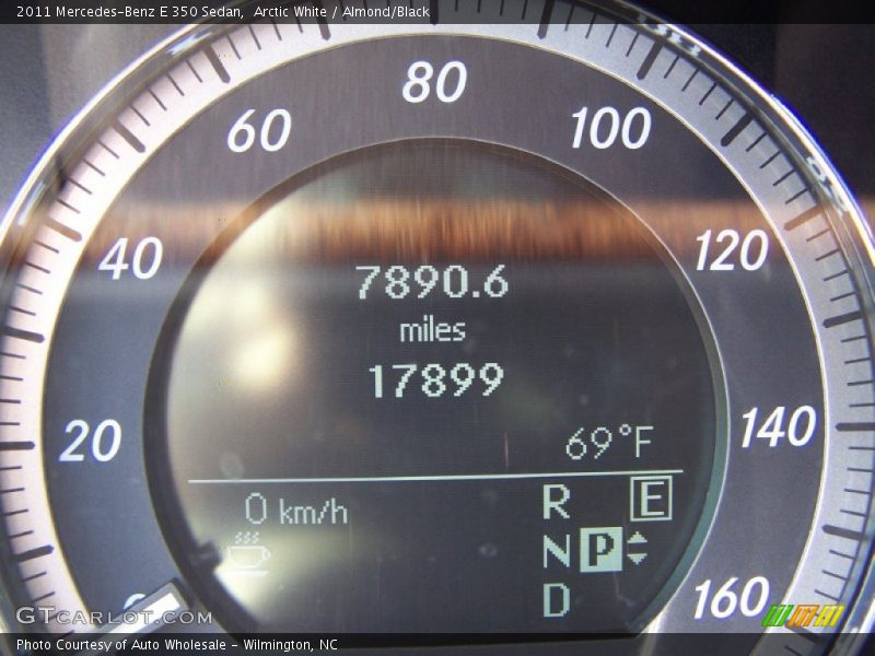 Arctic White / Almond/Black 2011 Mercedes-Benz E 350 Sedan