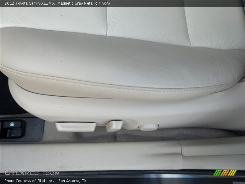 Magnetic Gray Metallic / Ivory 2012 Toyota Camry XLE V6